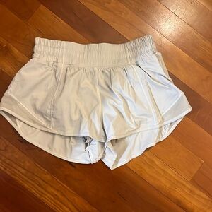 Cute lulullemon hotty hot shorts